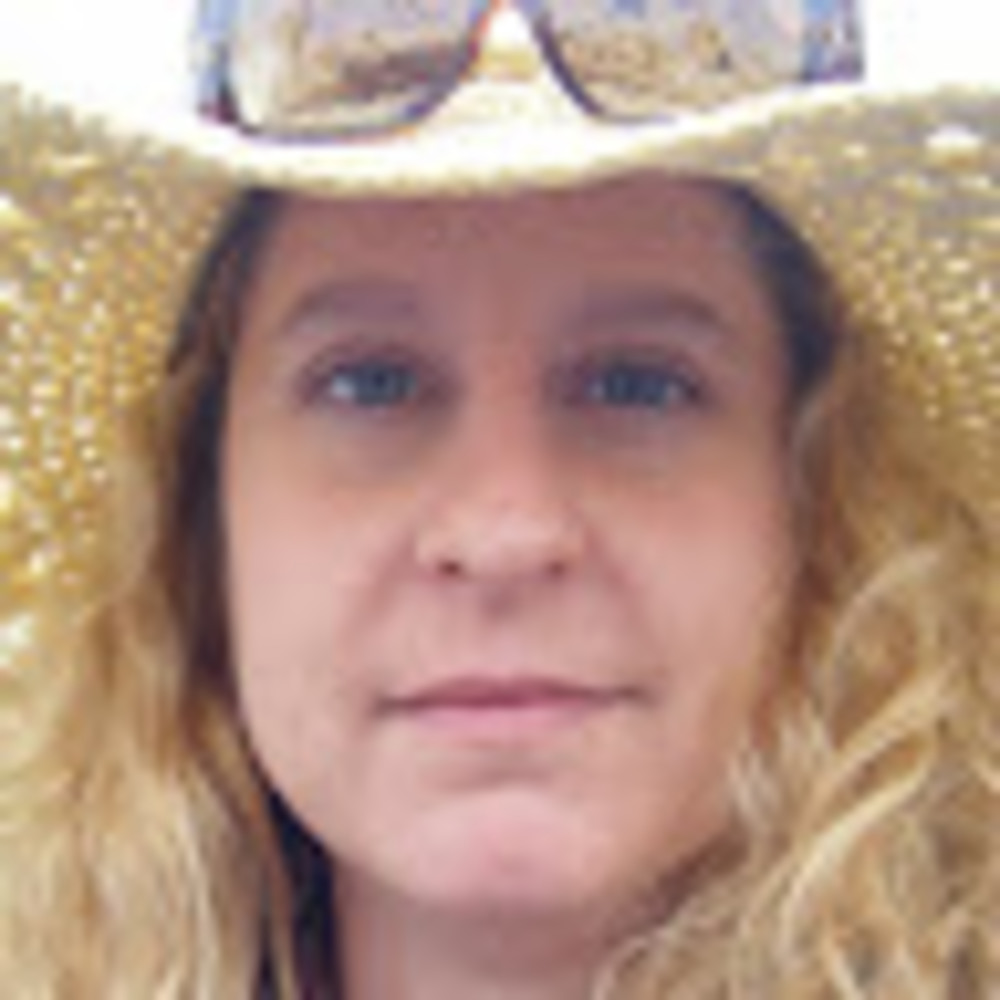 Meet your Posher, Dana